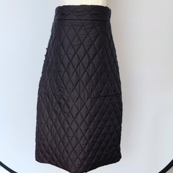 Lilian Black Quilted A- Line Midi Skirt Snap Front Closure Waist is 32" Size 6-8 - Picture 3 of 3